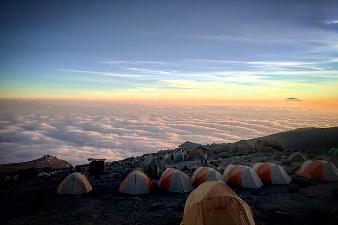 6D/5N Climbing Kilimanjaro Marangu (Coca-Cola Route).