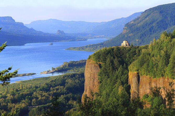 7 Wonders of the Gorge Cruise Review