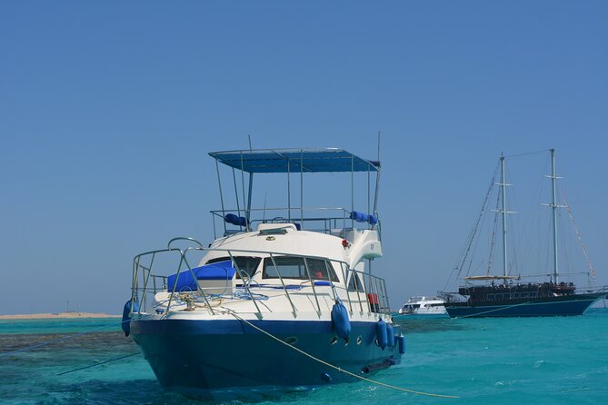 8-Hour Private Yacht Charter Exclusive & Lunch Transfer -Hurghada - Inclusions and Additional Charges