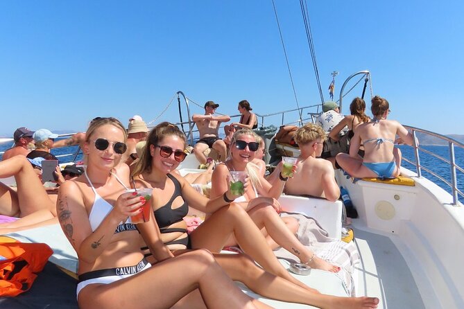 A Days 3-Island Cruise Tour With Transfer