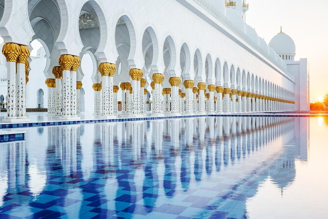 Abu Dhabi City Tour and Qasr AL Watan