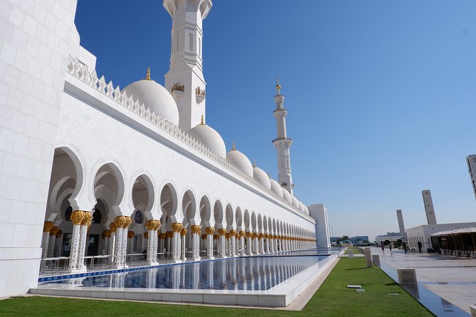 Abu Dhabi City Tour & Sheikh Zayed Grand Drive Through Louver Museum - Overview of the Tour