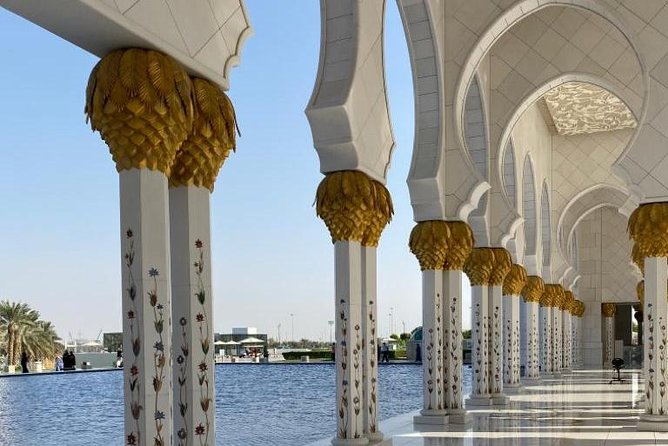 Abu Dhabi Day Trip With Grand Mosque and Louvre Abu Dhabi - Highlights of the Grand Mosque