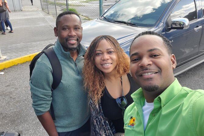 Airport Round Trip Transfer From Montego Bay to Grand Palladium