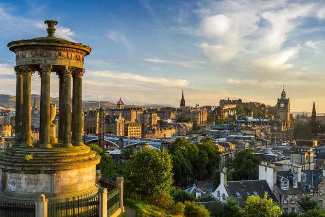Airport Transfer: Edinburgh to Airport EDI by Business Car