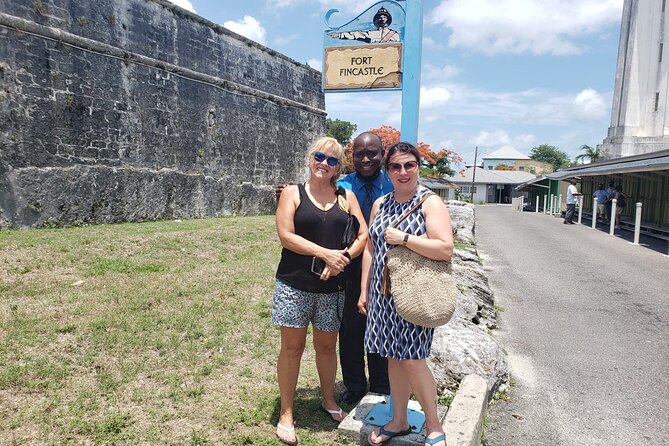 Airport Transportation in The Bahamas