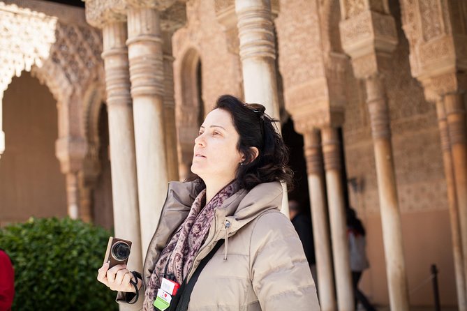 Alhambra Nasrid Palaces and Local Food Experience - Tour Overview
