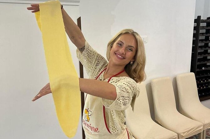 Amalfi: Cooking Class on Pasta, Mozzarella, and Tiramisu