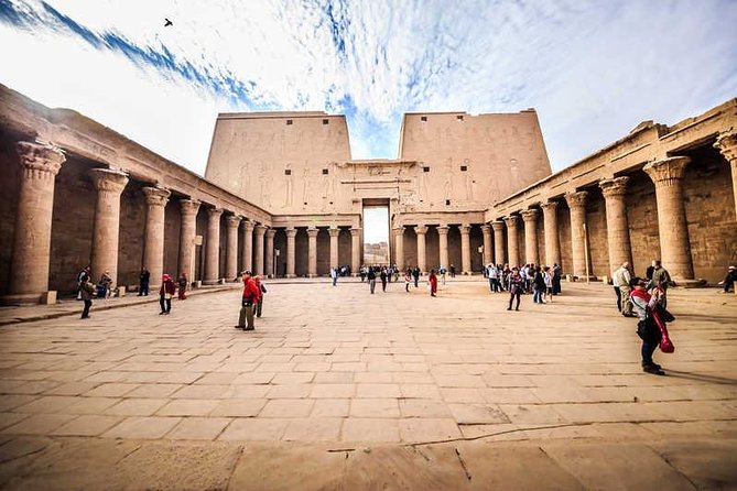 Amazing 4-Days Nile Cruise From Aswan to Luxor With Sightseeing and Abu Simbel