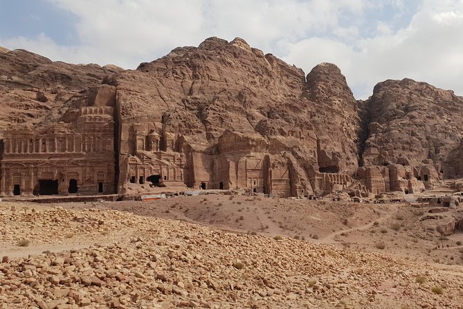 Amman and Aqaba Airport Lift to Petra and Wadi Rum