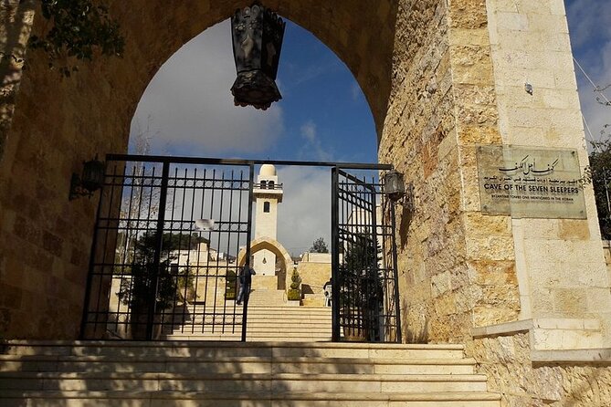 Ammans 7 Sleepers Cave, 3 Mosques and Amman City Private Tour - Highlights of the 7 Sleepers Cave