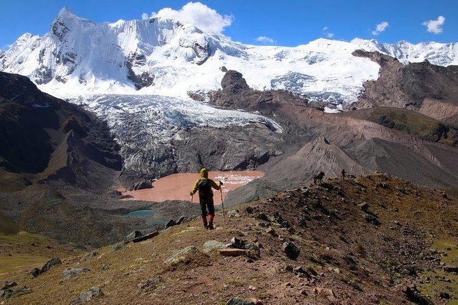 Ausangate Red Lake Trek – 1 Day – Huaynas Expeditions
