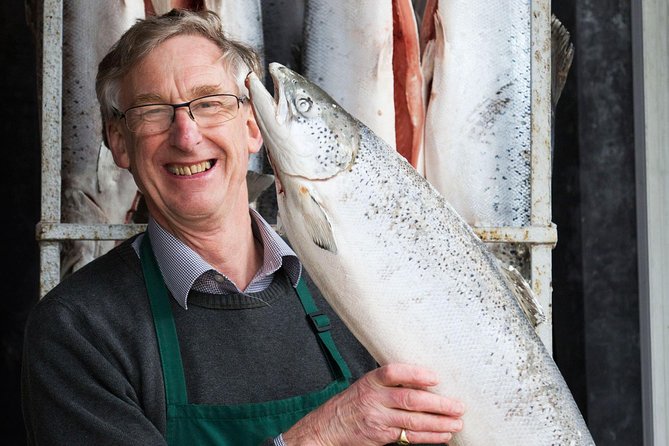 Award-Winning Smoked Salmon Tasting and Private Smokehouse Tour With a Local