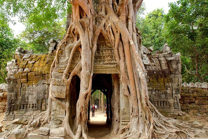 Banteay Srei & Angkor Big Circuit Tour