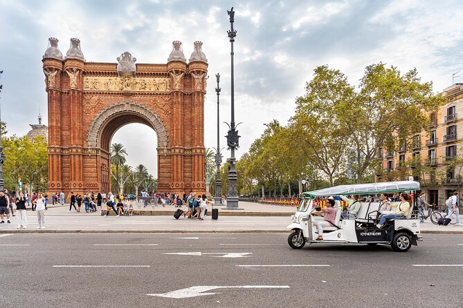 Barcelona Express Tour in a Private Eco Tuk Tuk