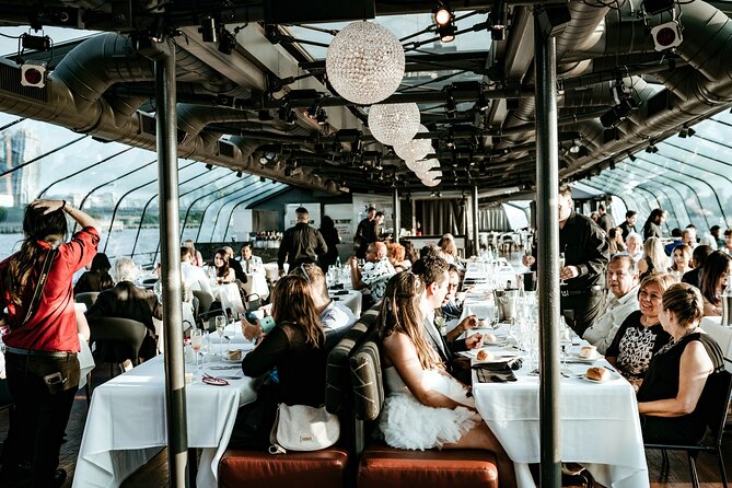 Bateaux New York Christmas Day Plated Brunch Cruise