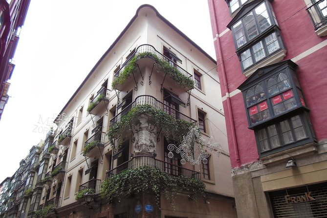Bilbao: Gastronomic and Cultural Walking Tour With Tastings
