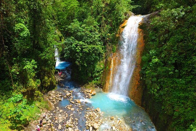 Blue Falls and Catarata Toro Hiking Tour