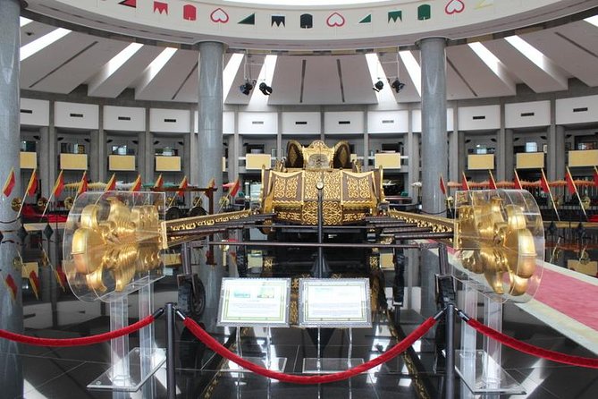 Brunei Half Day City Tour With Royal Regalia, Istana Nurul Iman & Kampung Ayer
