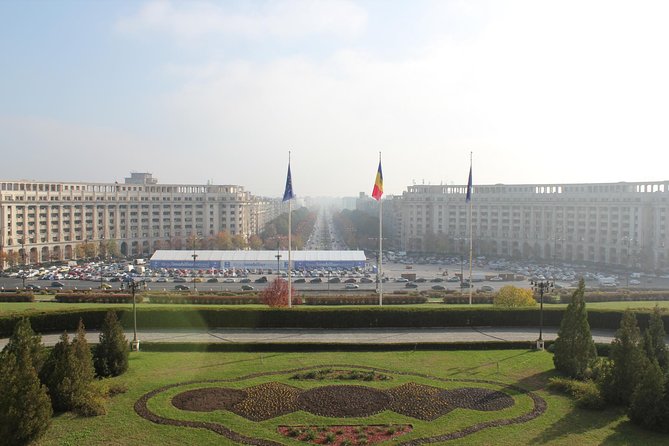 Bucharest Layover Tour (6 – Hour Private City Tour Between Flights)