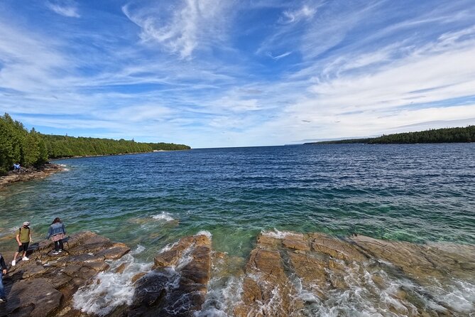 Bus to Grotto - Tobermory Flowerpot Island Cruise Bruce Peninsula - Overview and Details