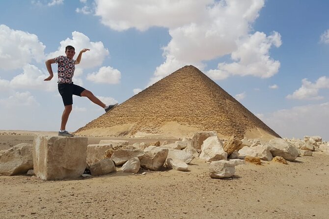 Cairo: Giza Pyramids ,Sphinx , Sakkara & Egyptian Museum Private Day Tour