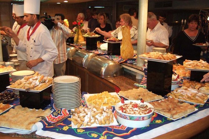 Cairo Nile Dinner Cruise With Folklore Show