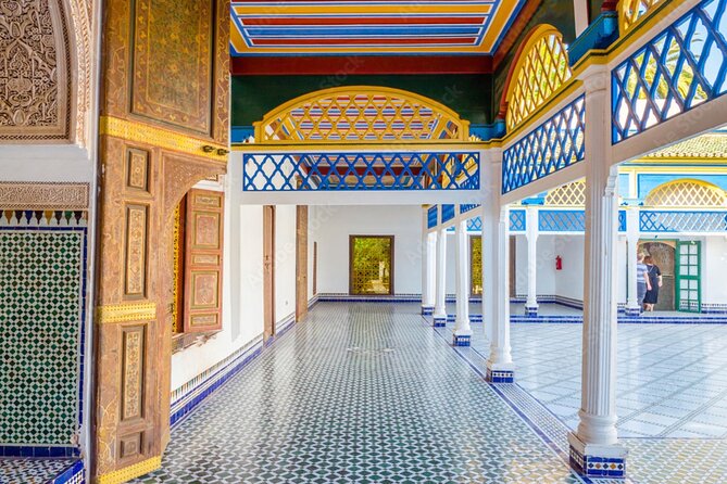 Casablanca Airport to Marrakech Private Transfer With Marrakech City Tour
