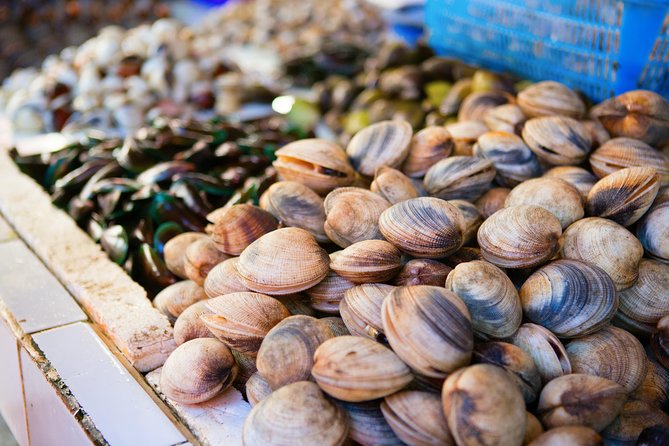 Cesarine: Market Tour & Dining at a Locals Home in Palermo