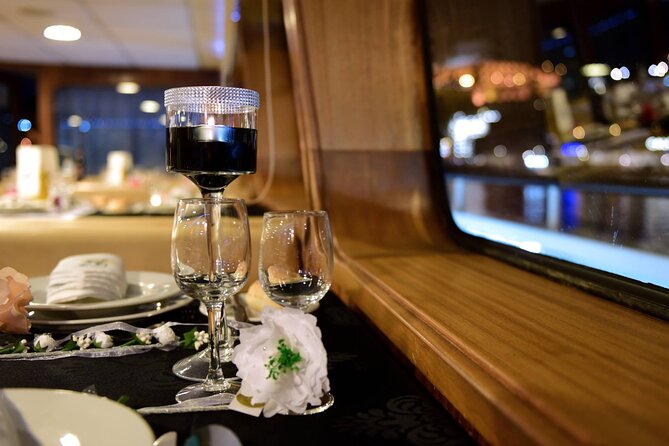 Christmas All Inclusive Dinner River Cruise With DJ on Board