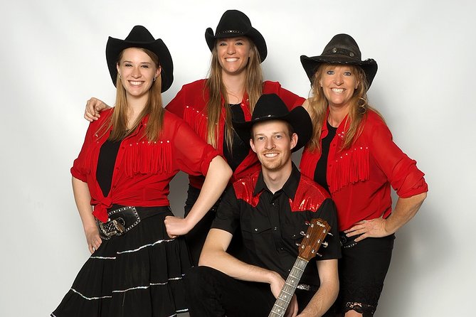 Chuck Wagon Dinner and Show at the Firelight Barn in Henderson - Dinner Menu and Options