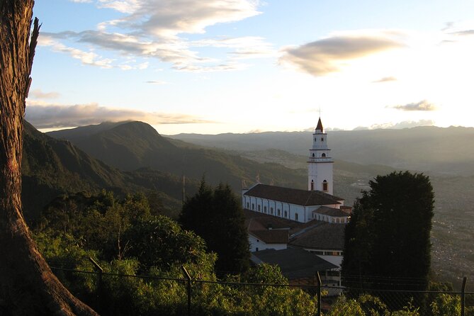 City Tour + Gold Museum + Monserrate