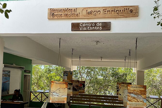 Crocodile Watching in Lago Enrriquillo, ALL INCLUSIVE