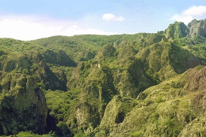 Day Trip Hike Rocky Fortress of Birtvisi With Lunch From Tbilisi