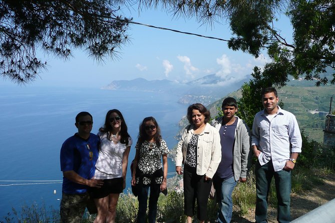 Day Trip to Cinque Terre by Deluxe Minivan & Hiking - Public Transport Considerations