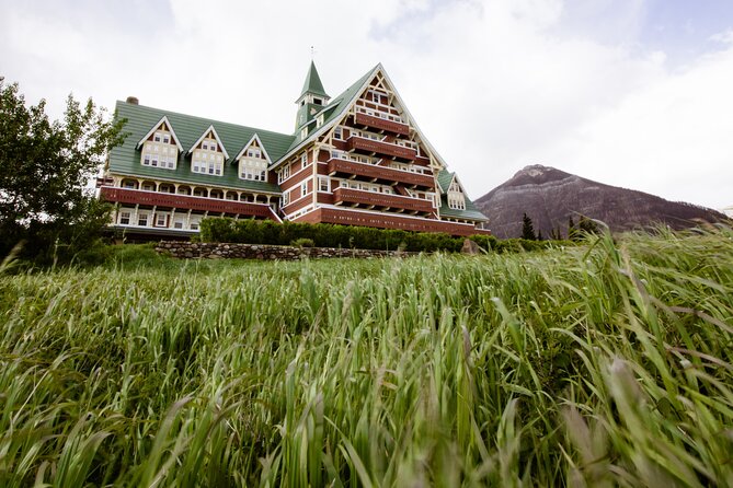 Day Trip to Waterton Lakes Np,Prince of Wales Hotel From Calgary
