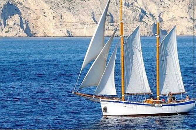 Daytime 1PM – 5PM Boat Cruise on the Archipelago & Calanques