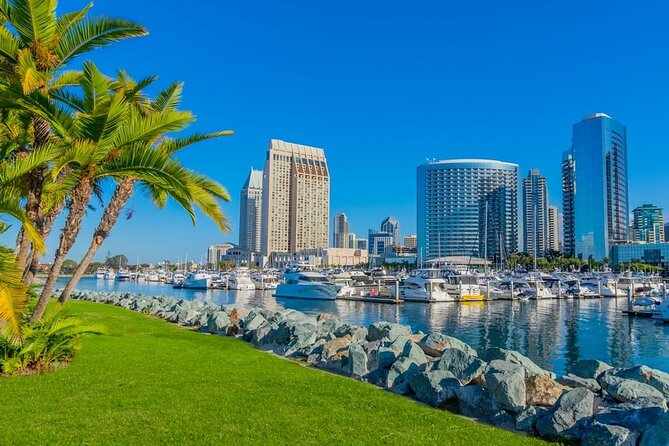 Departure Private Transfer: San Diego to San Diego Airport SAN in Luxury SUV