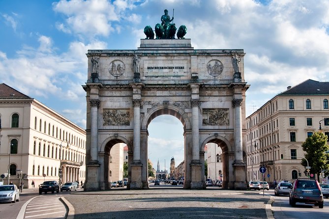 Departure Transfer: Munich to Munich Airport MUC by Business Car
