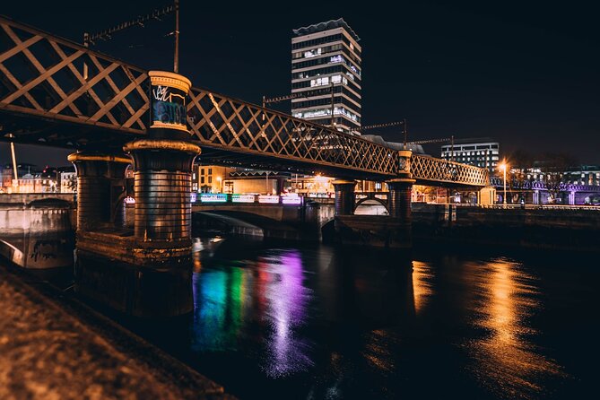 Discovering Dublin on Christmas Walking Tour - Highlights of the Experience