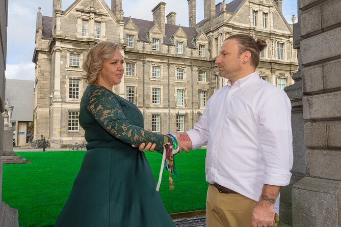 Dublin Love Story: Captivating Couples Photoshoot
