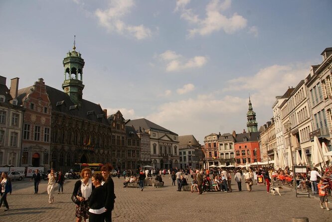 E-Scavenger Hunt Mons: Explore the City at Your Own Pace