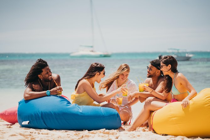 EAST Shared Cruise : OCÉANE Full Day Catamaran to Ile Aux Cerfs