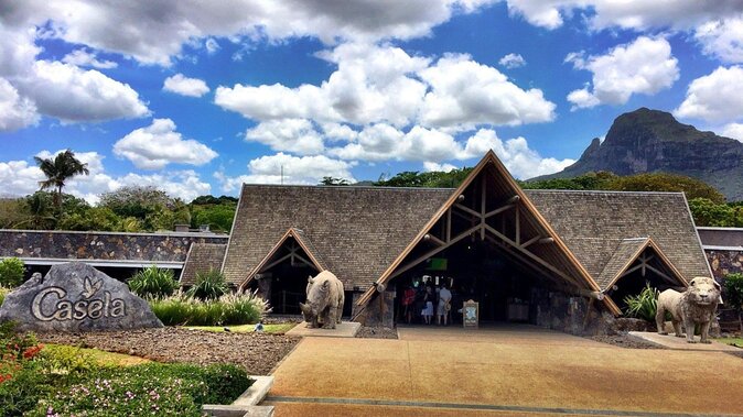 Enchanting South of Mauritius: Full-Day Tour Incl CASELA Park, Lunch & Transfer