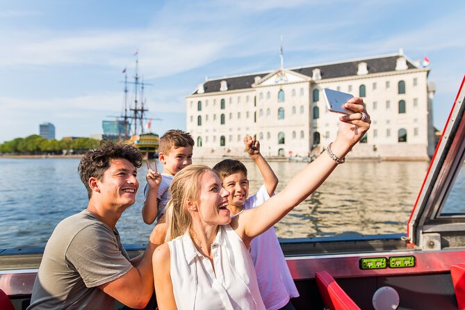 Experience Amsterdam Nightlife on Canal Cruise With Cheese & Wine