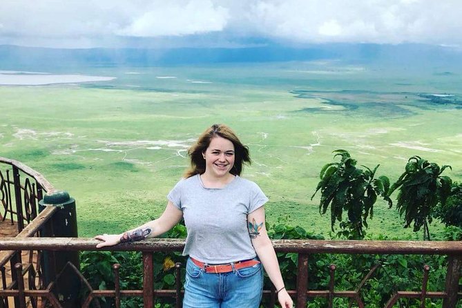Fly Inn to Central Serengeti From Zanzibar Featuring Ngorongoro & Tarangire Park