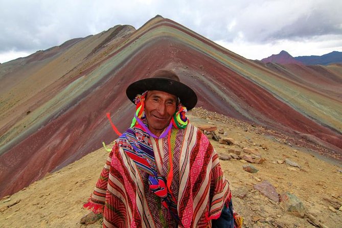 From Cusco: Rainbow Mountain 1-Day + Meals