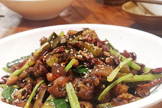 From the Desk to the Dining Table: Chinese Class With Food Experience in Chengdu - Overview of the Experience