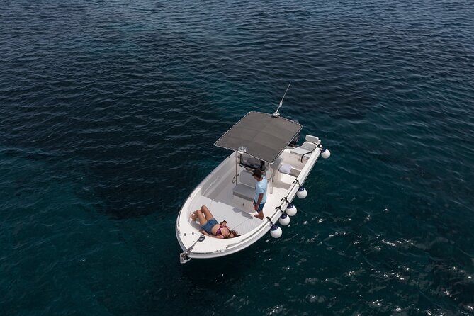 Full Day Boat Rental With License in Santorini