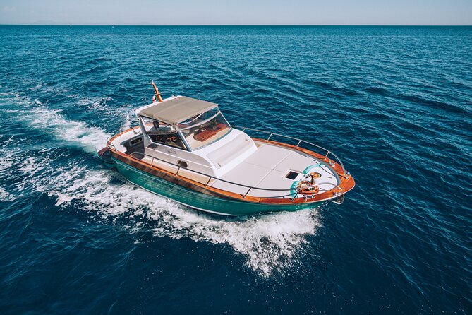Full-Day Private Boat Tour to Ischia Procida From Sorrento